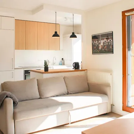 Large With Balcony - Stade De France *